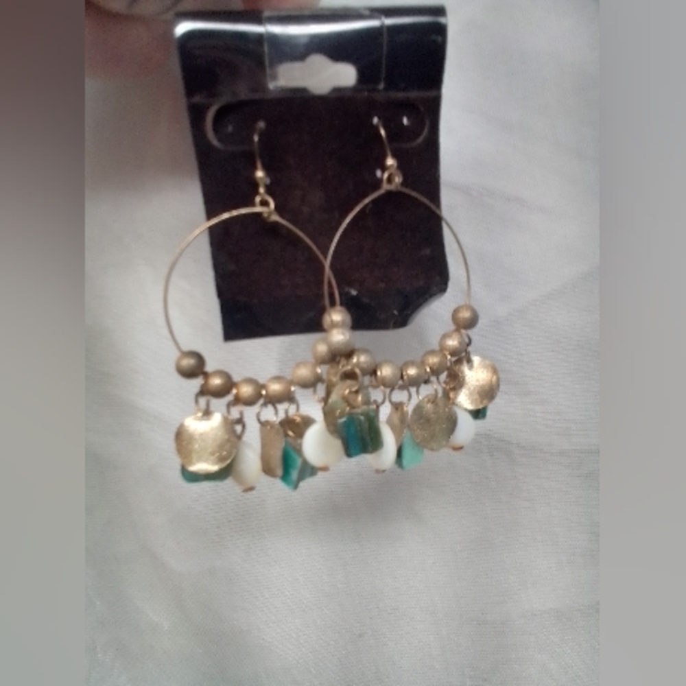 Elegant Gold and Green Dangle Earrings